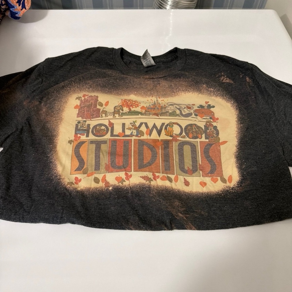 Gildan Charcoal and Beige Graphic T-Shirt